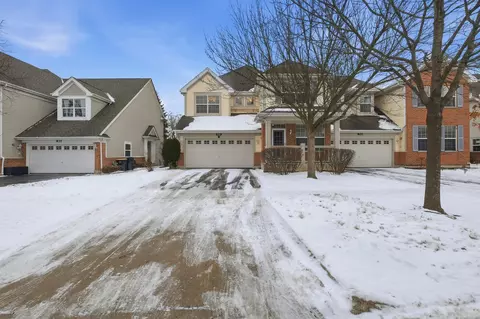 Exterior - 829 Linden Cir, Hoffman Estates, IL 60169 photo 4 of 5