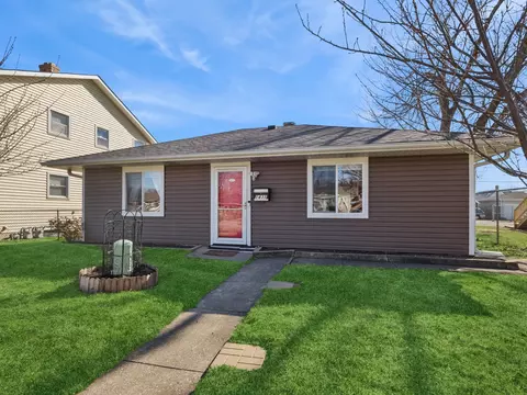 1431 Elizabeth Ave, North Chicago, IL 60064