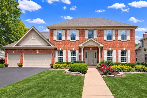 40 W434 Taylor Caldwell St, Saint Charles, IL 60175
