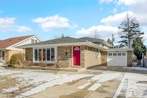 9523 S Kostner Ave, Oak Lawn, IL 60453