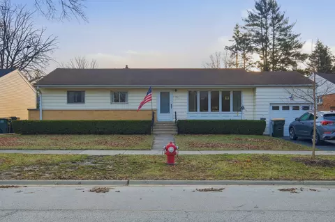 731 N Gibbons Ave, Arlington Heights, IL 60004