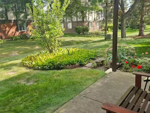 Exterior - 230 Windsor Ln #A, Willowbrook, IL 60527 photo 2 of 2