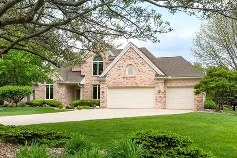 Exterior - 2109 Hackberry Rd, Bloomington, IL 61704 photo 9 of 9