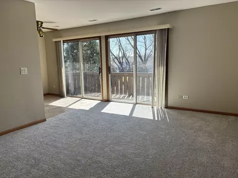 Living - 615 Mallard Ct #C2, Bartlett, IL 60103 photo 6 of 8