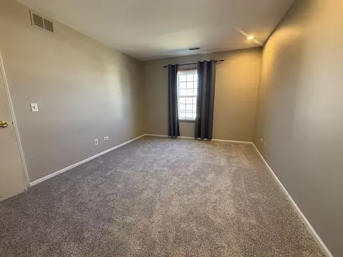 Bedroom - 615 Mallard Ct #C2, Bartlett, IL 60103 photo 4 of 4