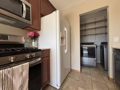 Other - 615 Mallard Ct #C2, Bartlett, IL 60103 photo 3 of 10
