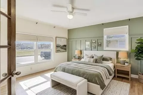 Bedroom - 122 59th St, Willowbrook, IL 60527 photo 1 of 5