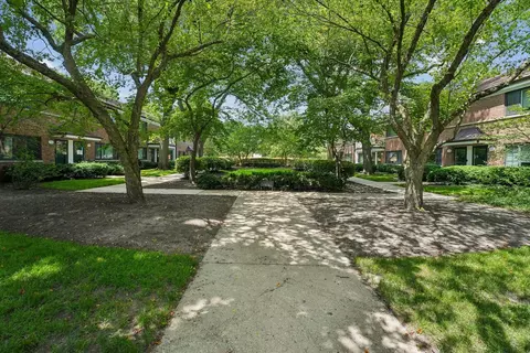 Exterior - 746 Dodge Ave, Evanston, IL 60202 photo 6 of 6