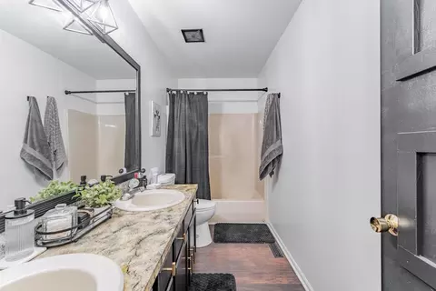 Bath - 2008 Gray Hawk Ct, Plainfield, IL 60586 photo 1 of 2