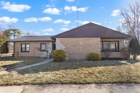 900 Whitney Blvd, Belvidere, IL 61008