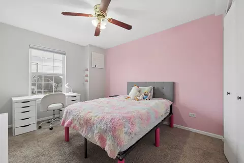 Bedroom - 2401 Red Oak Ct, Plainfield, IL 60586 photo 3 of 5