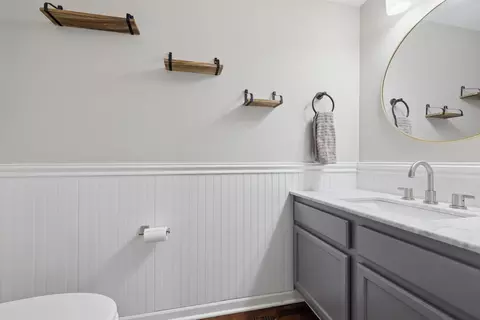 Bath - 2401 Red Oak Ct, Plainfield, IL 60586 photo 1 of 2
