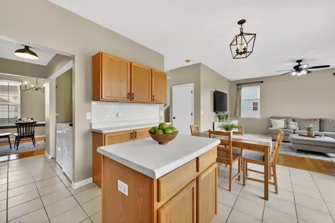 Kitchen - 1859 Sedgegrass Trl, Aurora, IL 60504 photo 7 of 7