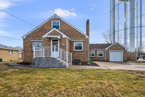 3049 38th St, Rock Island, IL 61201