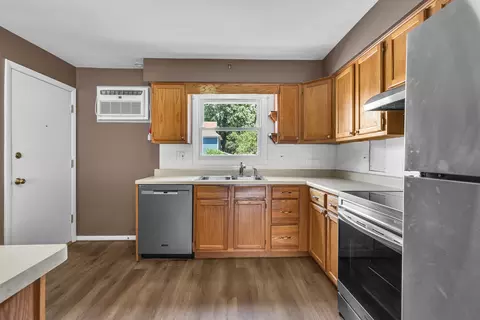 Kitchen - 7952 Madison St #2E, River Forest, IL 60305 photo 2 of 4