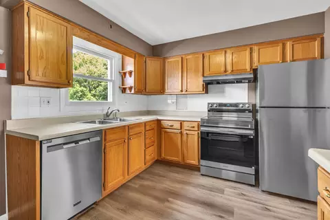 Kitchen - 7952 Madison St #2E, River Forest, IL 60305 photo 3 of 4