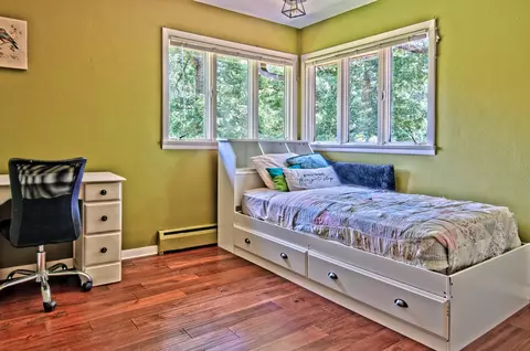 Bedroom - 20798 White Oaks Rd, Morrison, IL 61270 photo 4 of 4