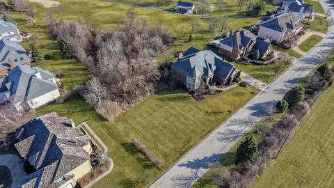 115 Ruffled Feathers Dr, Lemont, IL 60439