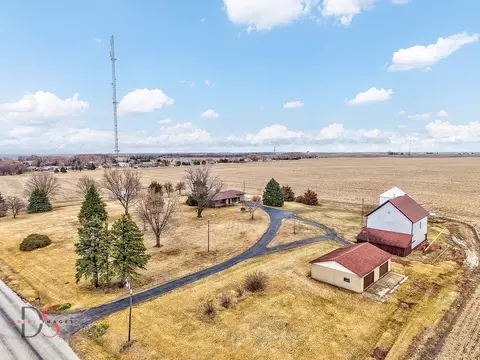 3476 E 27th Rd, Marseilles, IL 61341