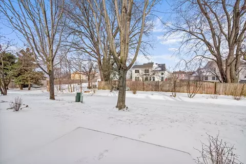 Exterior - 2466 Amber Ln, Elgin, IL 60123 photo 2 of 2
