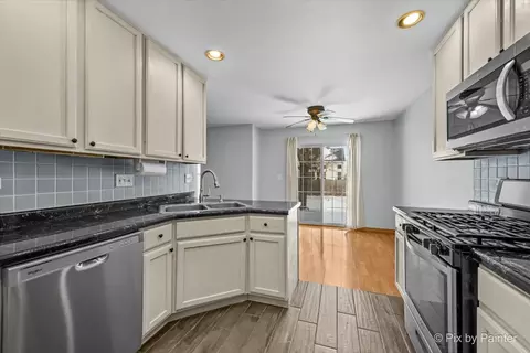 Kitchen - 2466 Amber Ln, Elgin, IL 60123 photo 3 of 3