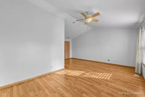 Living - 2466 Amber Ln, Elgin, IL 60123 photo 3 of 4