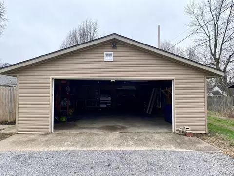 Other - 721 N 17th St, Herrin, IL 62948 photo 8 of 9