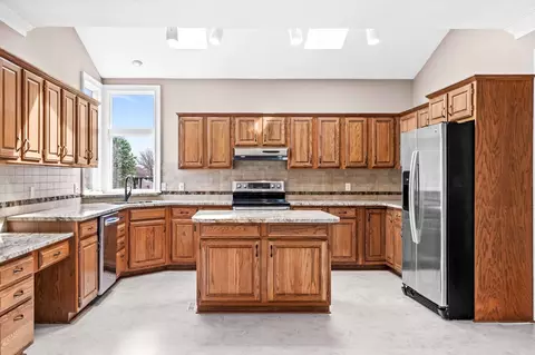 Kitchen - 7 Red Stone Ct, Bloomington, IL 61704 photo 1 of 3