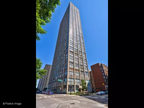 655 W Irving Park Rd #3315, Chicago, IL 60613