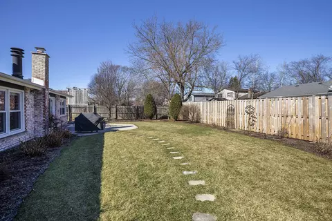 3806 Michael Ln, Glenview, IL 60026 photo 21