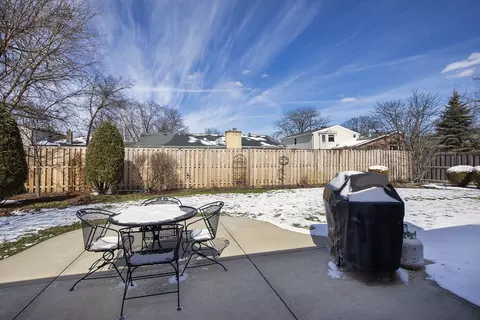 3806 Michael Ln, Glenview, IL 60026 photo 20