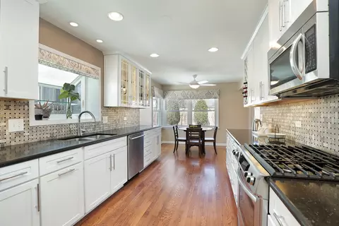 3806 Michael Ln, Glenview, IL 60026 photo 5