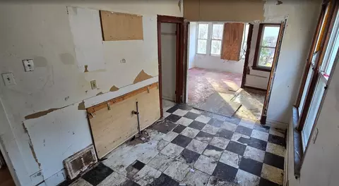 Entry Way - 121 W 109th Pl, Chicago, IL 60628 photo 1 of 1