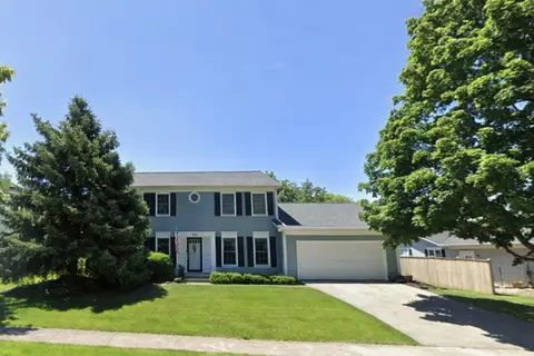 966 W Bauer Rd, Naperville, IL 60563