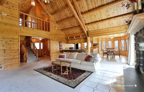 Living - 28496 High View Rd, Mchenry, IL 60051 photo 1 of 4