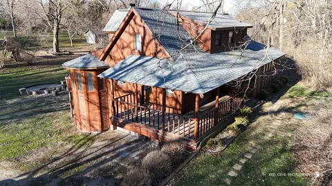 Exterior - 28496 High View Rd, Mchenry, IL 60051 photo 1 of 9