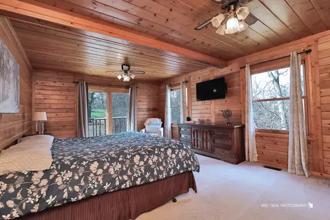 Bedroom - 28496 High View Rd, Mchenry, IL 60051 photo 1 of 3