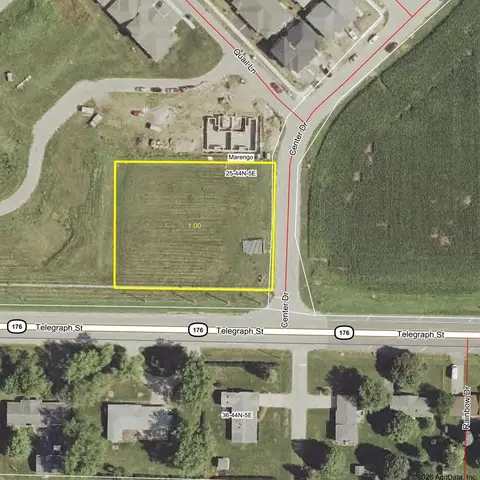 910 Center Dr, Marengo, IL 60152