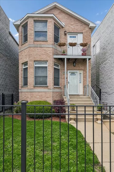 4538 S Saint Lawrence Ave, Chicago, IL 60653