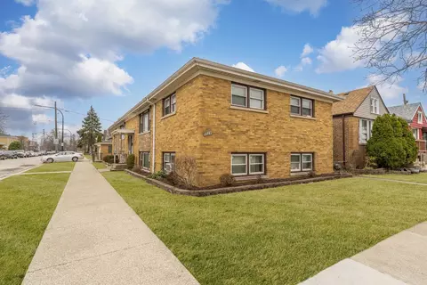 5529 W 31st St, Cicero, IL 60804