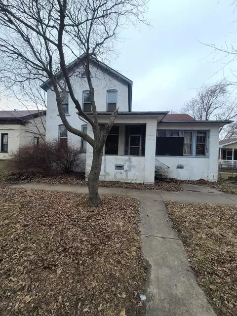 369 S 4th Ave, Kankakee, IL 60901