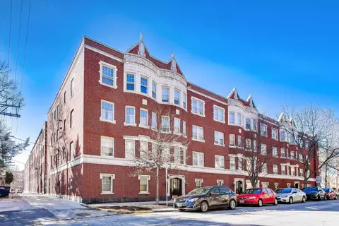 727 Erie St #3E, Oak Park, IL 60302