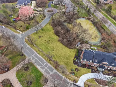 9045 Turnberry Dr, Burr Ridge, IL 60527 photo 7