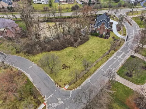 9045 Turnberry Dr, Burr Ridge, IL 60527 photo 9