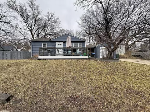 1404 Kirkwood Blvd, Davenport, IA 52803