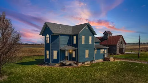 1198 N 1900 East Rd, Milford, IL 60953
