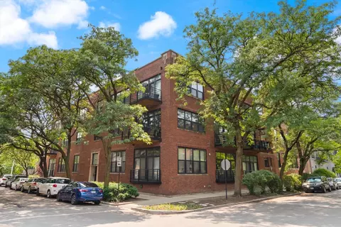 1670 N Claremont Ave #306, Chicago, IL 60647