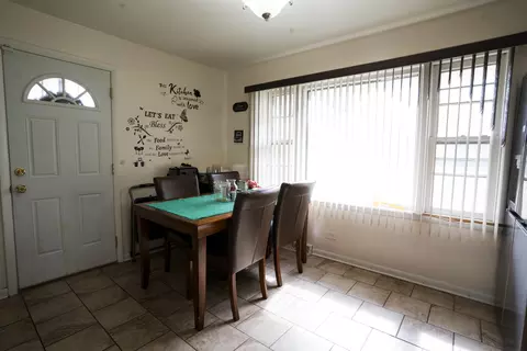 3009 Longfellow Ave, Hazel Crest, IL 60429 photo 3