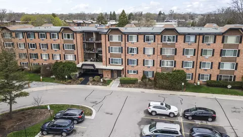 1116 S New Wilke Rd #2209, Arlington Heights, IL 60005