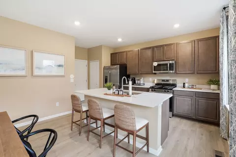 Kitchen - 379 Danforth Dr, Oswego, IL 60543 photo 2 of 2